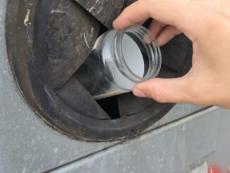 Altglascontainer am Pioneer Park in Hanau-Wolfgang aus Einfahrtsbereich verlegt