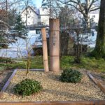 Hanau erklärt Grab von Puppenmuseumsgründerin Gertrud Rosemann zur Ehrengrabstätte