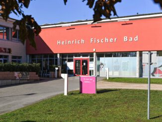 Hanauer Bäder verzeichnen Besucherzuwachs und planen Freibadöffnung im Mai 2026