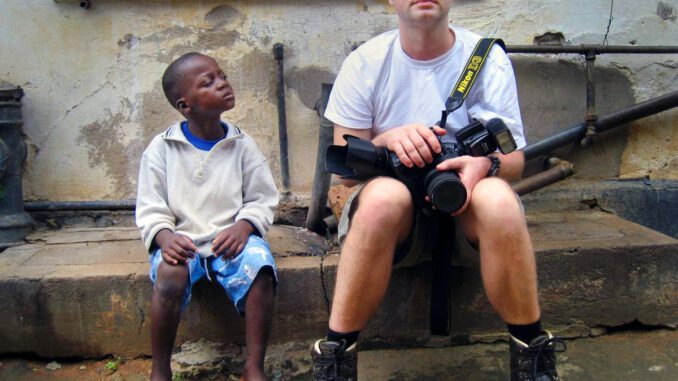 Krisen und Nähe: Ausstellung von Jens Grossmann endet mit Finissage am 21. Februar