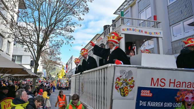 Vier Fastnachtsumzüge in Hanau mit Innenstadtparade am Samstag und umfangreichen Verkehrsbeschränkungen Vier Fastnachtsumzüge in Hanau mit Innenstadtparade am Samstag und umfangreichen Verkehrsbeschränkungen